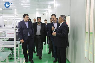 The Vice President of Technology and Innovation of the Ministry of Communications visited production units in Payam Special Economic Zone